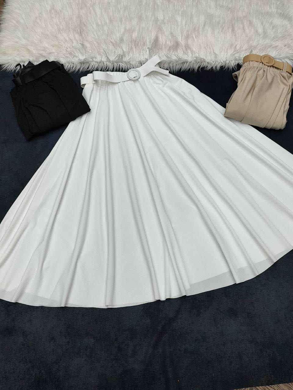 White comfy skirt