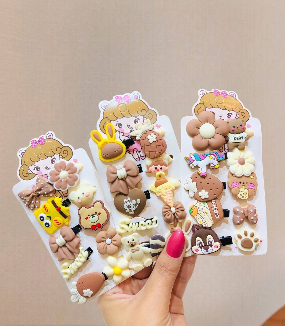 Hair clips card